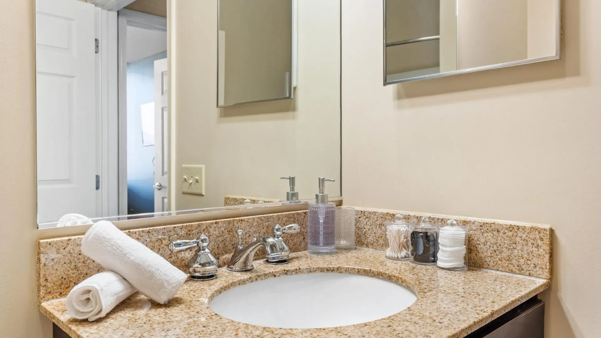 Luxury High Rise 1Bd River Views Downtown Pittsburgh Appartement